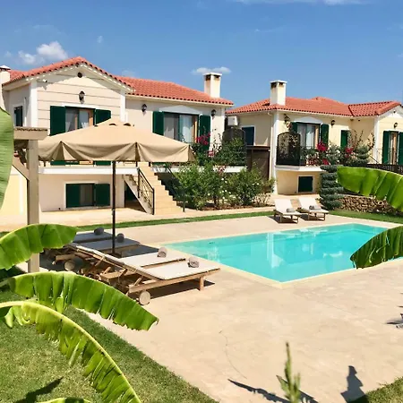 Dolce East Ferienhaus Svoronata